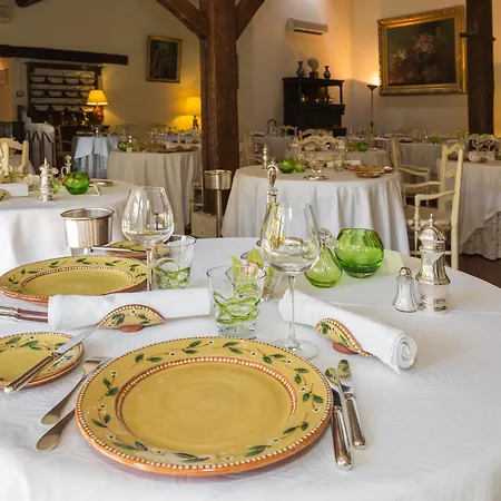 Hotel De Cassagne & Le Pontet (Vaucluse)