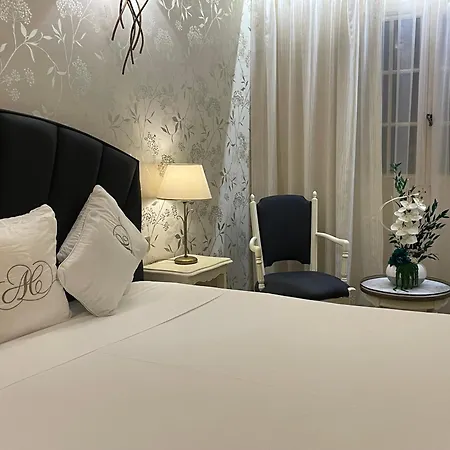 Hotel De Cassagne &