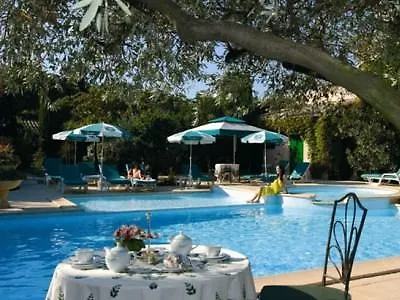 De Cassagne & Hotel 5*